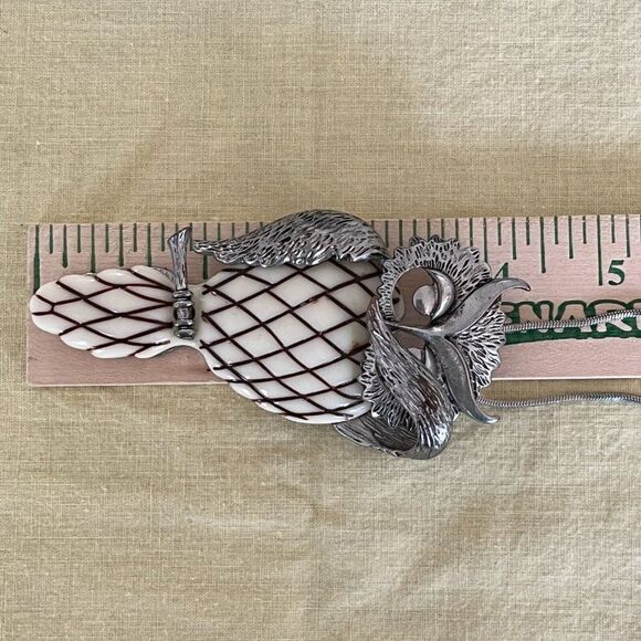 Vintage Owl Necklace 4.5 Inch Pendant 31 Inch Silver Tone Snake Chain - Picture 7 of 16